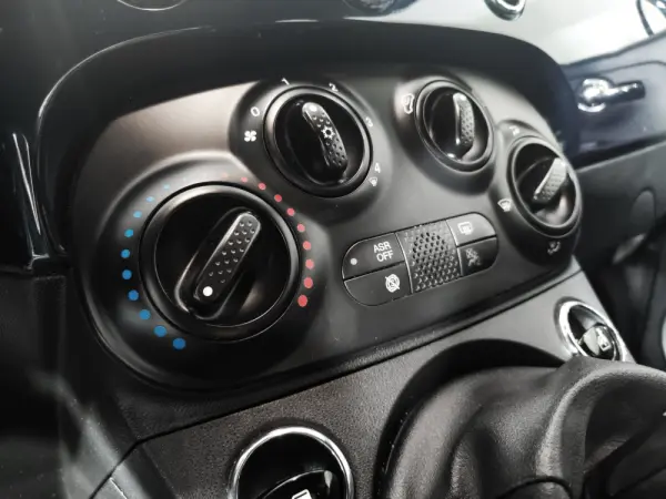 Fiat 500 1.0 Hybrid 9