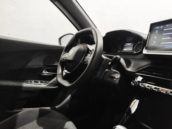 Peugeot 2008 1.2 PureTech Style 5