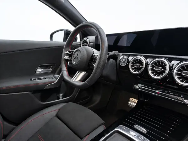 Mercedes-Benz A 250 e 4