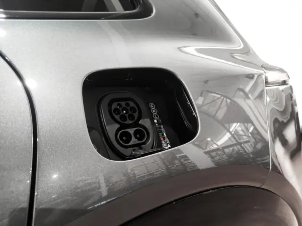 Porsche Cayenne Electric 5