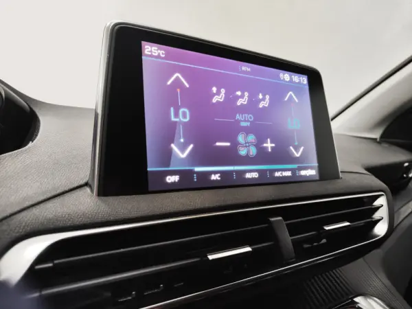 Peugeot 3008 1.5 BlueHDi Active 17