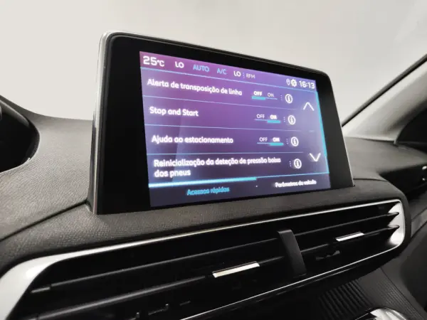 Peugeot 3008 1.5 BlueHDi Active 15
