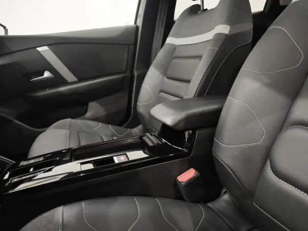 Citroen C4 X 1.2 PureTech Max EAT8 8