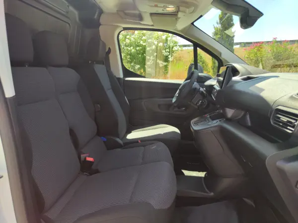 Peugeot e-Partner XL Elétrico 136cv - Bateria 50kwh 11