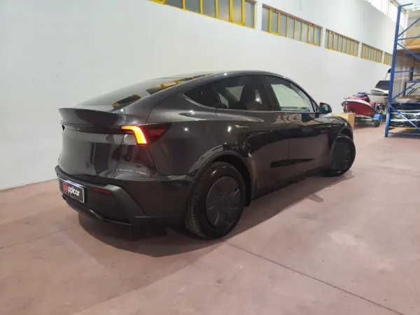 Tesla Model Y Tração Traseira 27