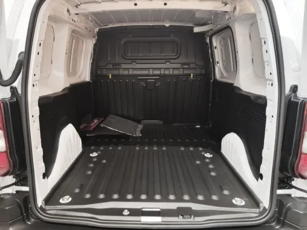 Fiat e-Dobló 50 kWh 17
