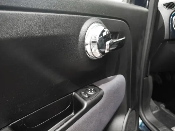 Fiat 500 1.0 Hybrid 8