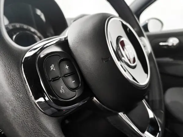 Fiat 500 1.0 Hybrid 10