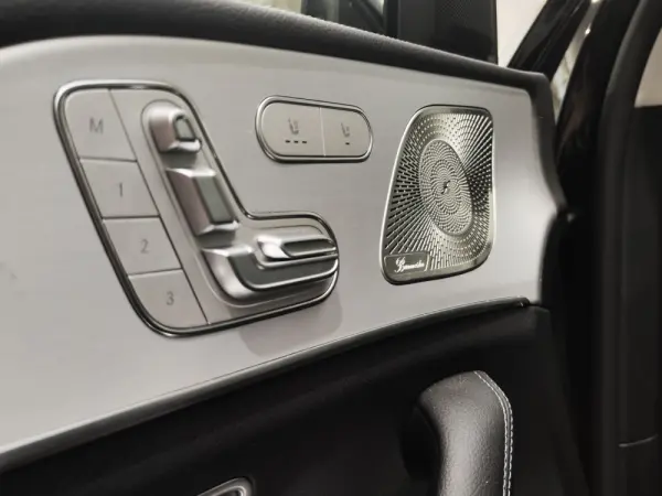 Mercedes-Benz GLE 350 de 4Matic 12