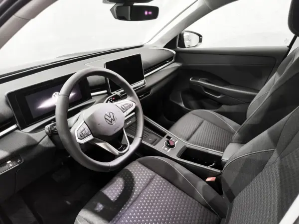Volkswagen T-Roc 1.5 eTSI Trend DSG 8