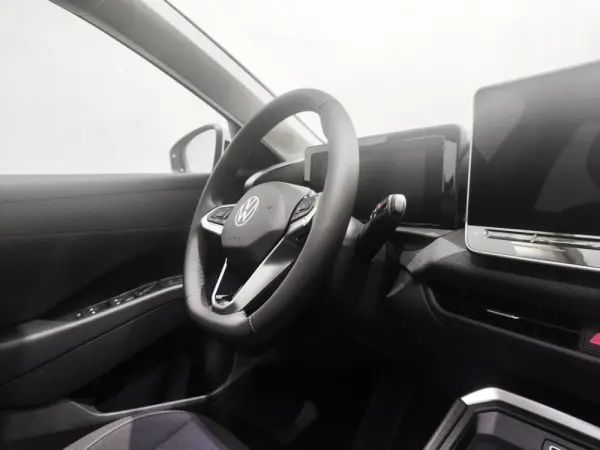 Volkswagen T-Roc 1.5 eTSI Trend DSG 5