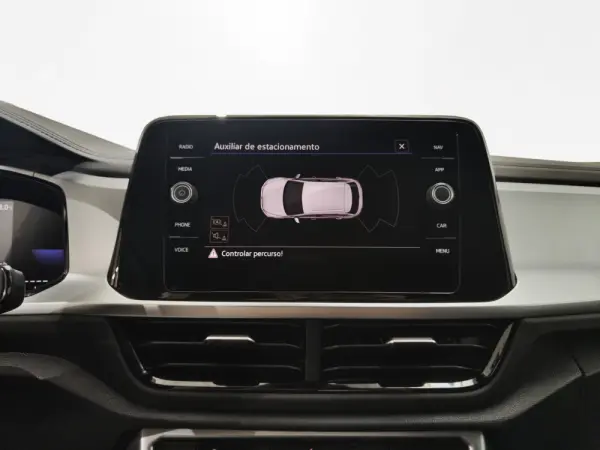 Volkswagen T-Roc 1.0 TSI 19