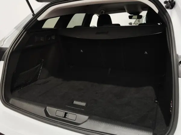 Peugeot 308 SW 1.2 PureTech Allure EAT8 26
