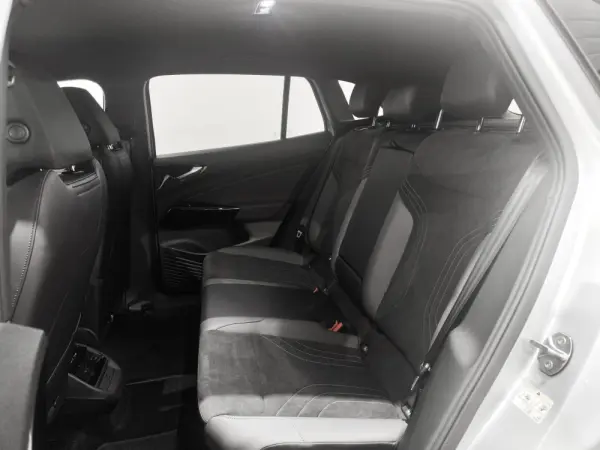 Volkswagen ID.4 79 kWh Pro 6