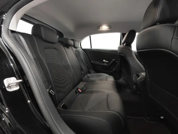 Mercedes-Benz A 200 Standard 5