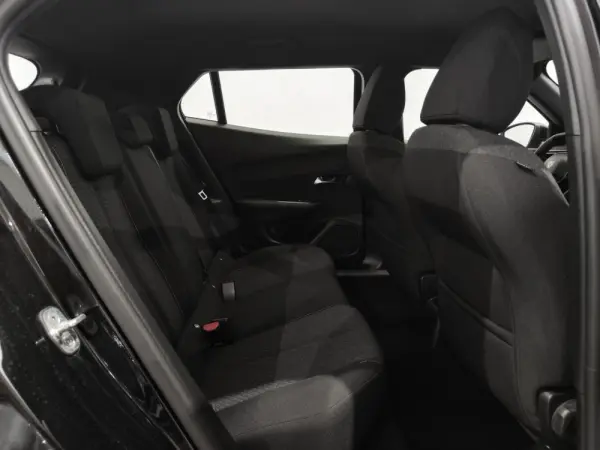 Peugeot 2008 1.2 PureTech Style 26
