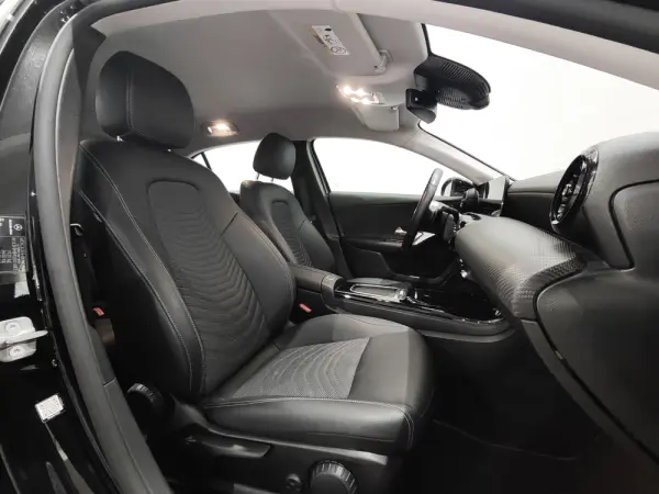 Mercedes-Benz A 200 Standard 4
