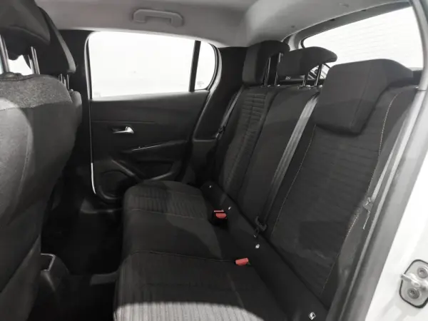 Peugeot 208 1.2 PureTech Active 6