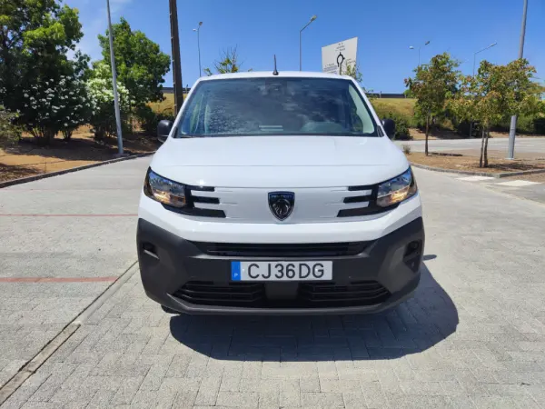 Peugeot e-Partner XL Elétrico 136cv - Bateria 50kwh 2