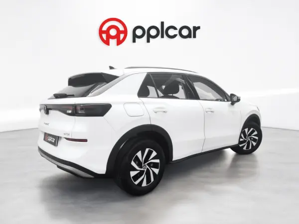 Volkswagen T-Roc 1.5 eTSI Trend DSG 2