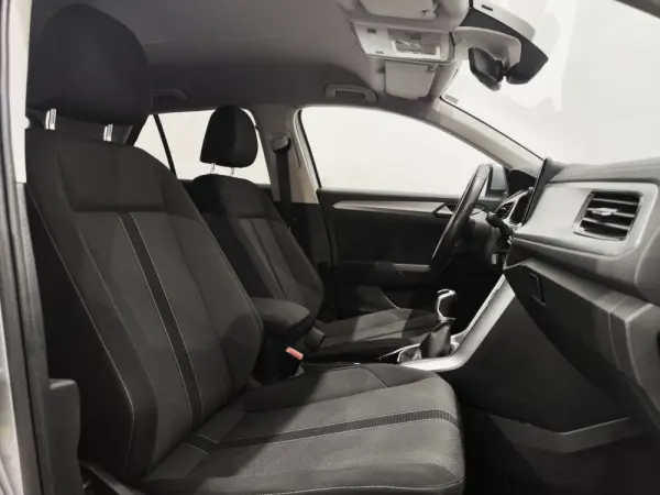 Volkswagen T-Roc 1.0 TSI 6