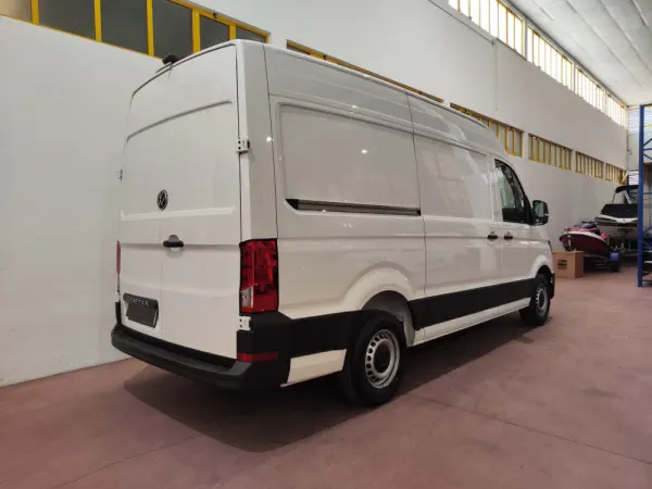 Volkswagen Crafter 35 2.0 TDI L3H3 6
