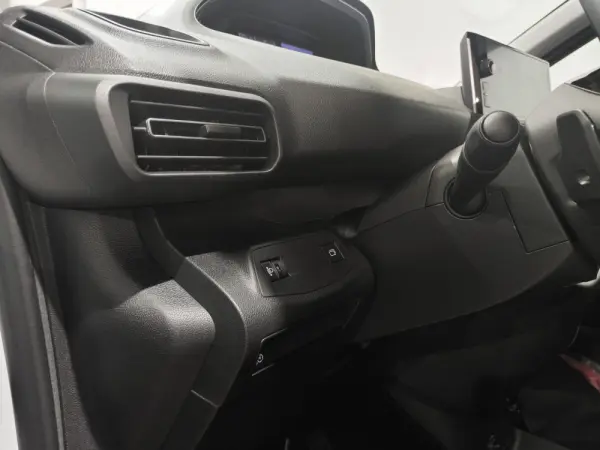 Peugeot e-Partner XL Eletrico 136cv - Bateria 50kwh 9