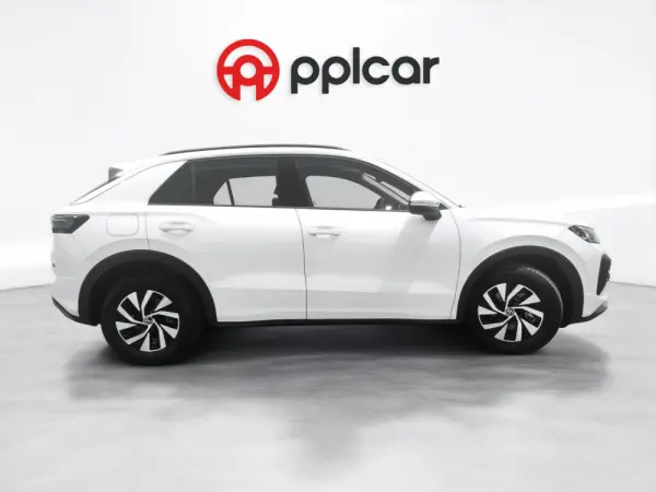 Volkswagen T-Roc 1.5 eTSI Trend DSG 4