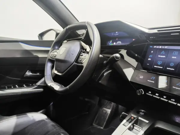 Peugeot 408 1.6 Hybrid GT e-EAT8 6