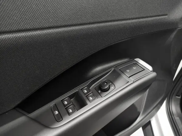 Volkswagen T-Roc 1.5 eTSI Trend DSG 9