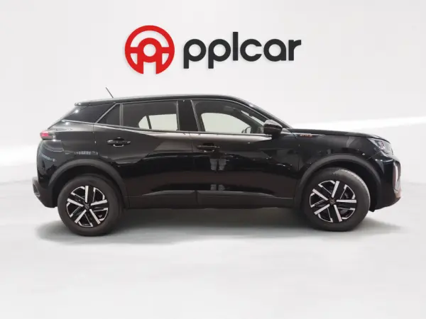 Peugeot 2008 1.2 PureTech Style 4