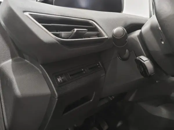 Peugeot 3008 1.5 BlueHDi Active 8