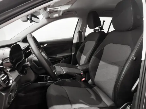 Skoda Fabia 1.0 TSI Selection 8