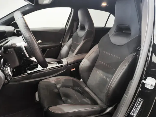 Mercedes-Benz A 180 d AMG 8