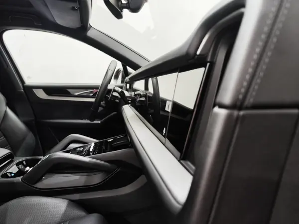 Porsche Cayenne Coupé E-Hybrid 42
