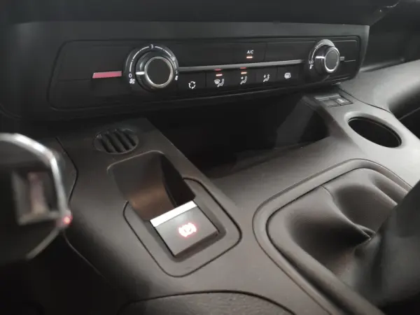 Peugeot Partner 1.6 BlueHDi Style 14