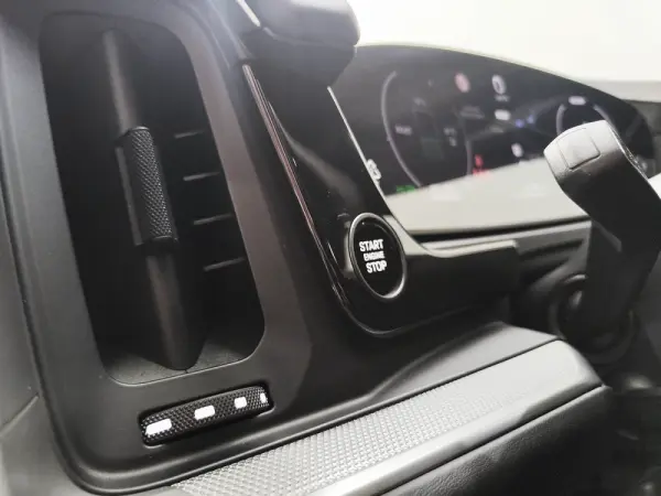Porsche Cayenne Coupé E-Hybrid 17