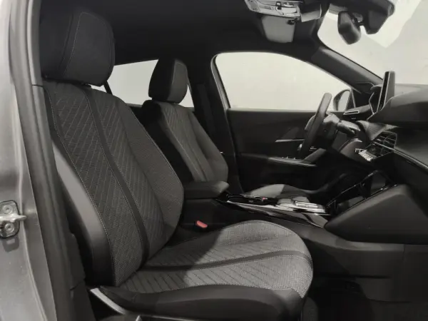 Peugeot e-2008 54 kWh Allure 25