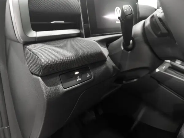Volkswagen T-Roc 1.5 eTSI Trend DSG 11