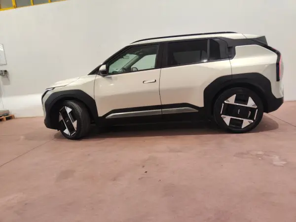 Kia EV3 81.4 kWh Tech 8