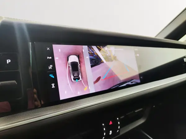 Porsche Cayenne Coupé E-Hybrid 24