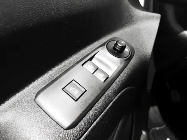 Peugeot Partner VAN M 1.5 HDI 100CV 6