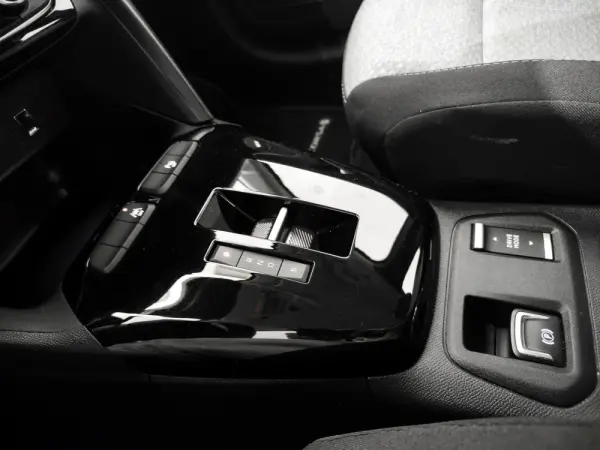 Opel Corsa-e 50 kWh 16