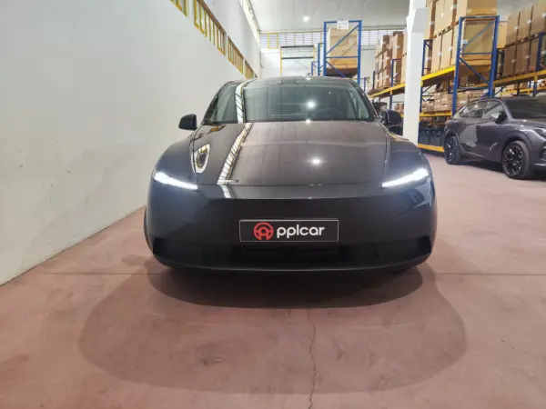 Tesla Model Y Tração Traseira 3