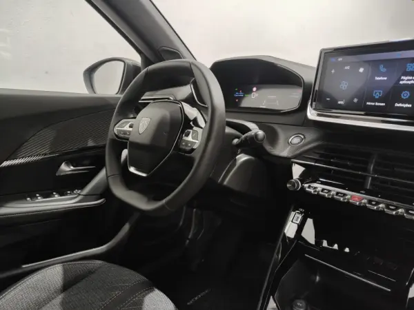 Peugeot e-2008 54 kWh Allure 26