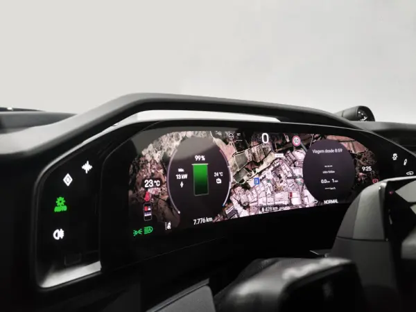 Porsche Cayenne Electric 17