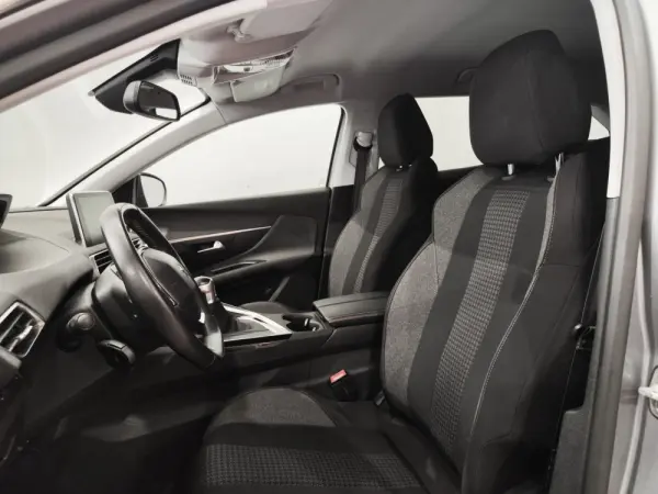 Peugeot 3008 1.5 BlueHDi Active 9