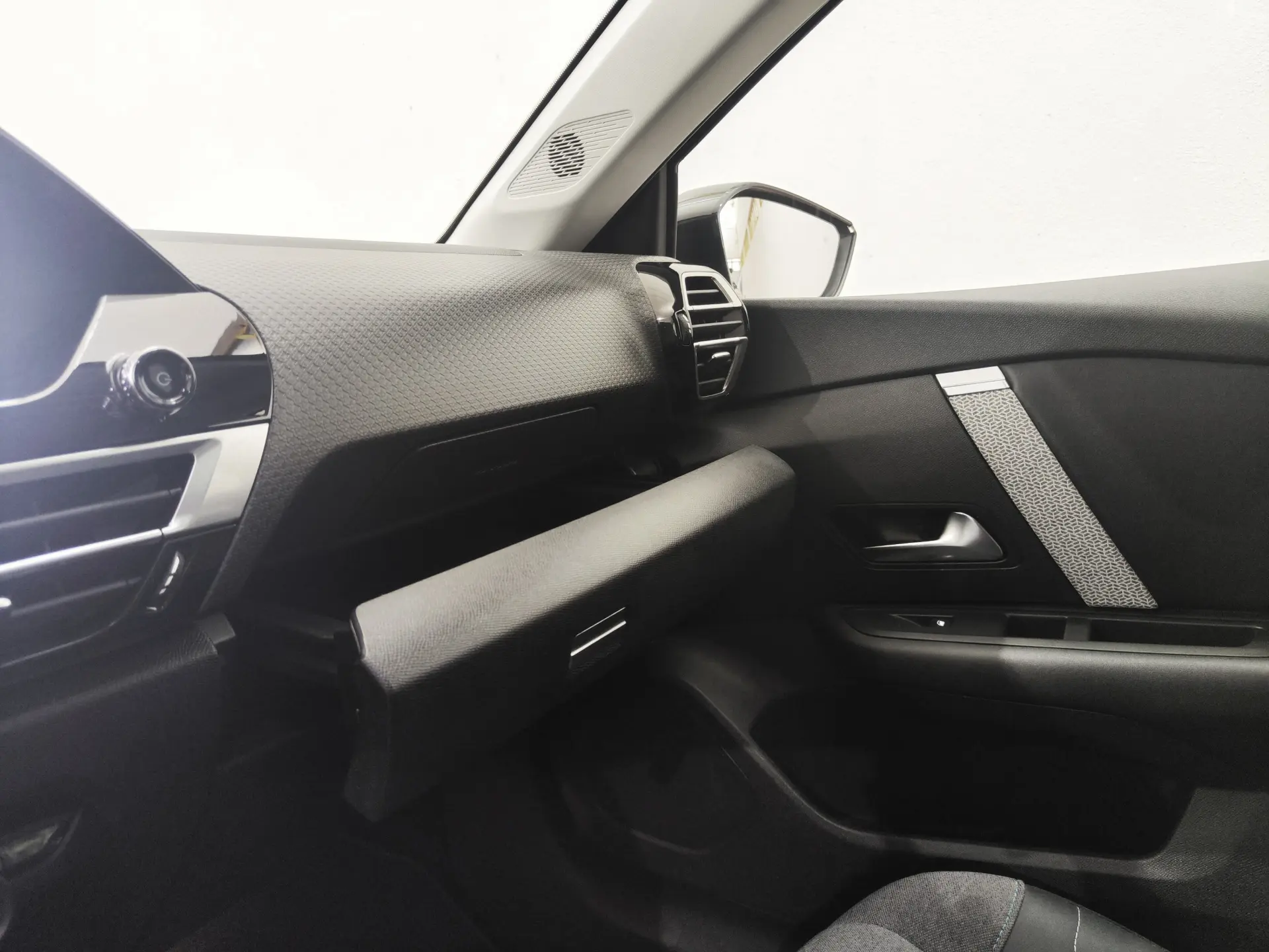 Citroen C4 X 1.2 PureTech Max EAT8 18