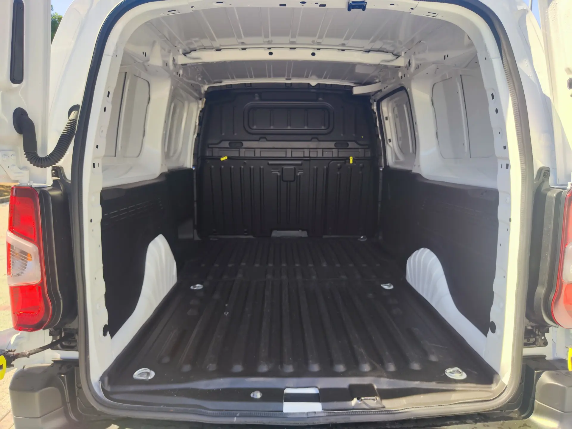 Opel Combo 1.5 CDTi XL Edition 8