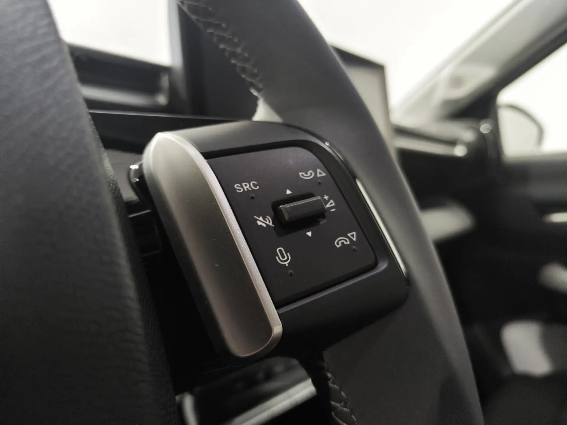 Citroen e-C3 44 kWh Autonomia Conforto Max 12
